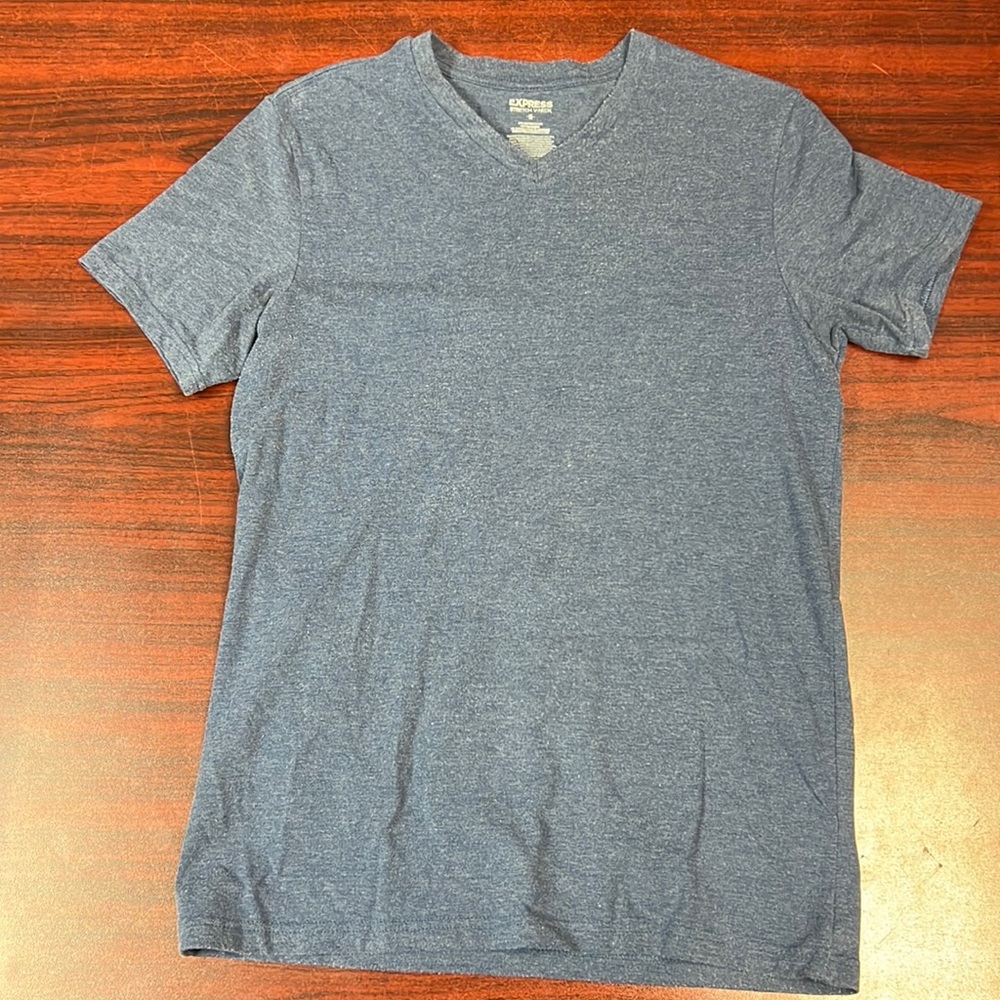 Express navy stretch v neck